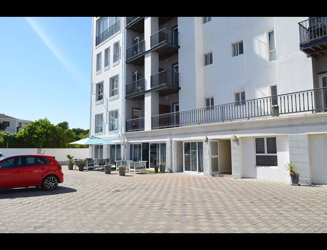 2 BEDROOM APARTMENT TO LET IN STRAND NORTH
